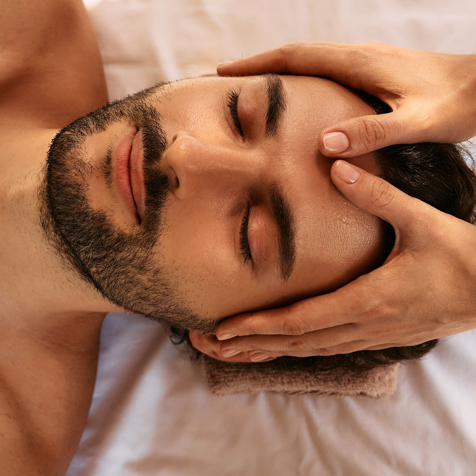 Thai Head Neck Shoulder Massage